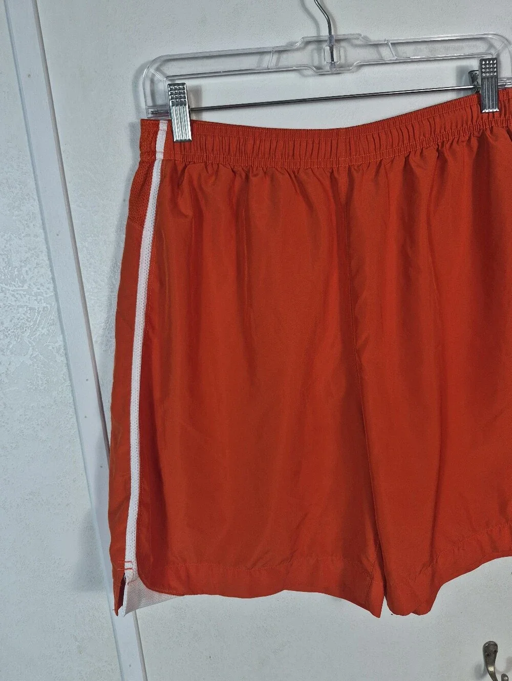 Nike Dri-Fit Men's Athletic Shorts Red Orange Size Medium
